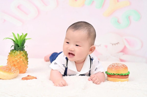 中国香港两岁八个月宝宝身高